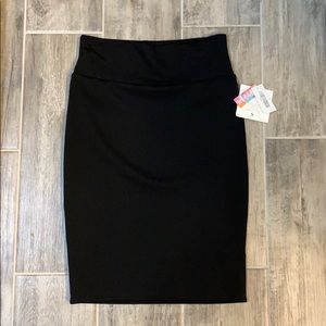 LuLaRoe Cassie skirt NEW with tags!! Solid black